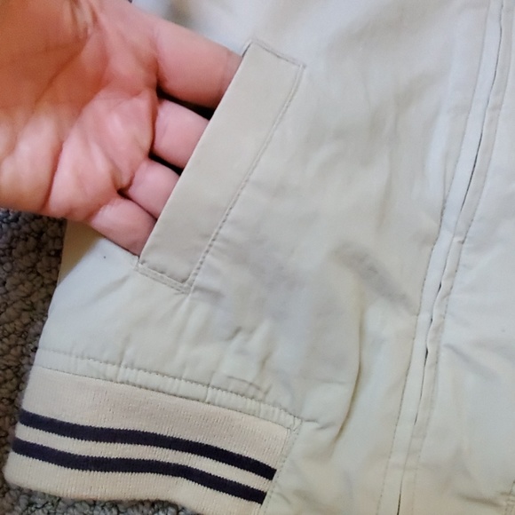 NWOT.  Khaki color jacket 4T - Picture 2 of 5